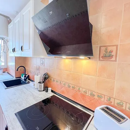 Spacious Apartment In The Center Of Torremolinos Exterior photo