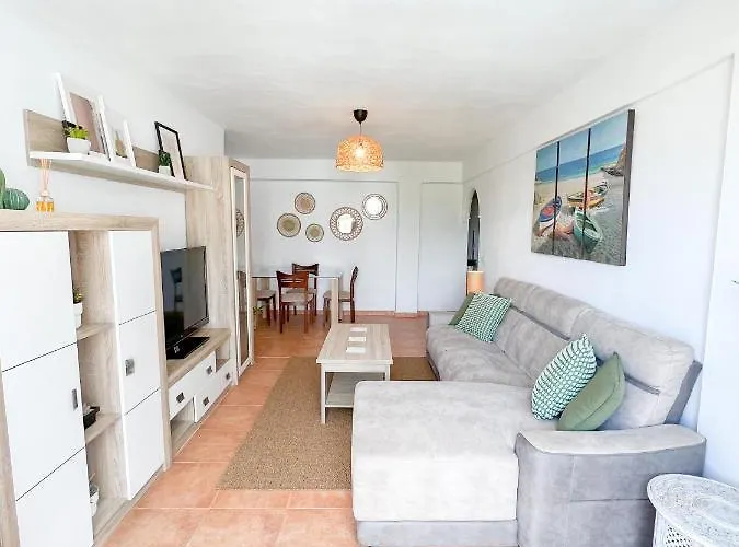 Spacious Apartment In The Center Of Torremolinos