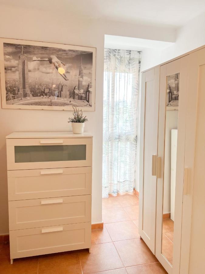 Spacious In The Center Of Apartment