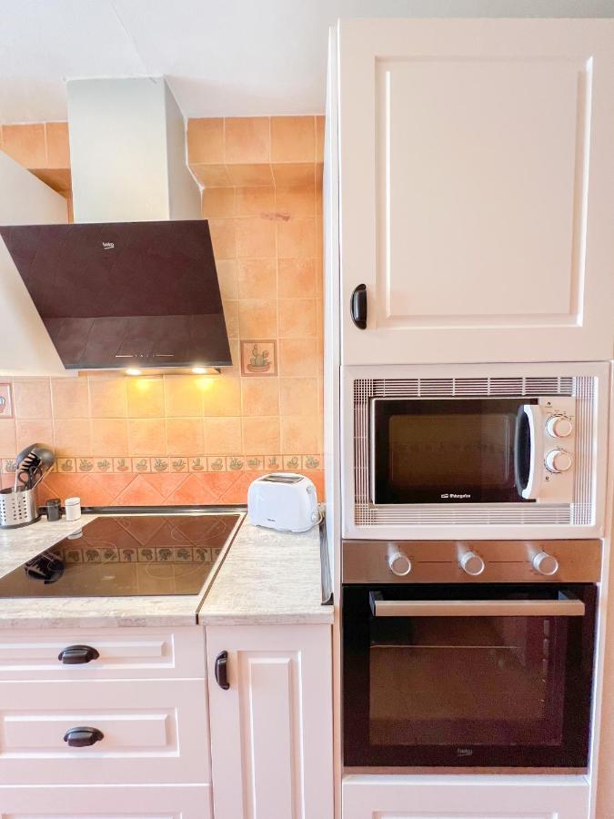 Spacious In The Center Of Apartment